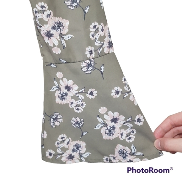 California Moonrise Floral Frill Wrap Blouse with Bell Sleeves - Picture 3 of 16